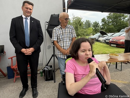 Predaja novega dvigala zgodba srčnosti, solidarnosti in povezanosti (31)